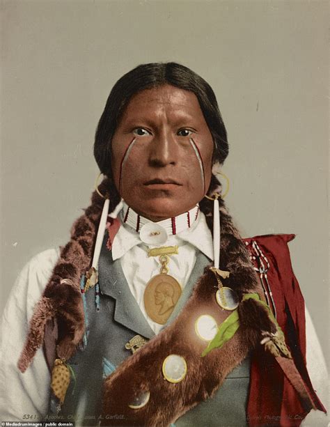 Native Americans seen in amazing colorized photos from 100 years ago | Daily Mail Online