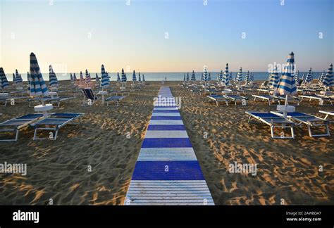 deserted beaches in the morning Stock Photo - Alamy