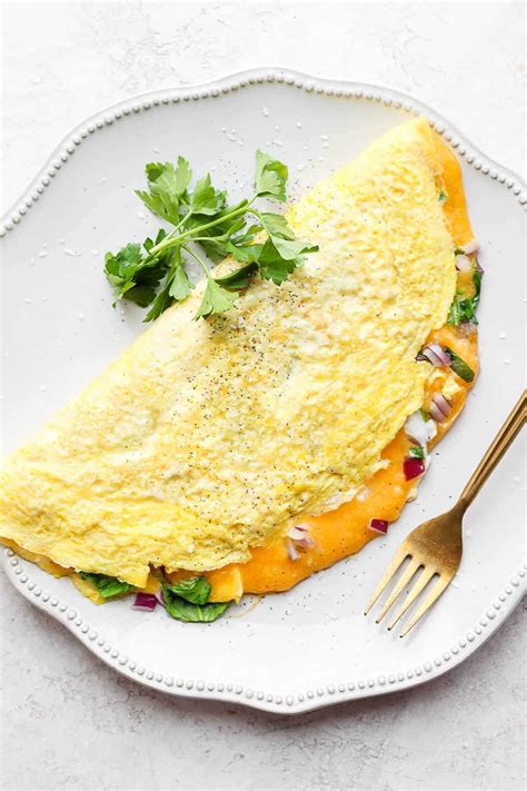 How to Make a Cheesy Omelette | FeelGoodFoodie