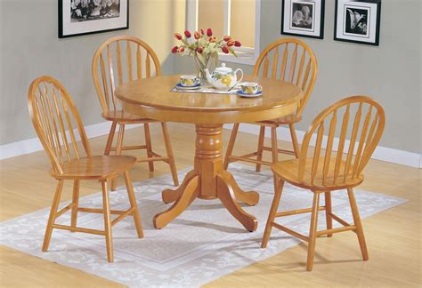 Acme Furniture Farmhouse Oak 5-Piece Dining Set with Round Pedestal ...