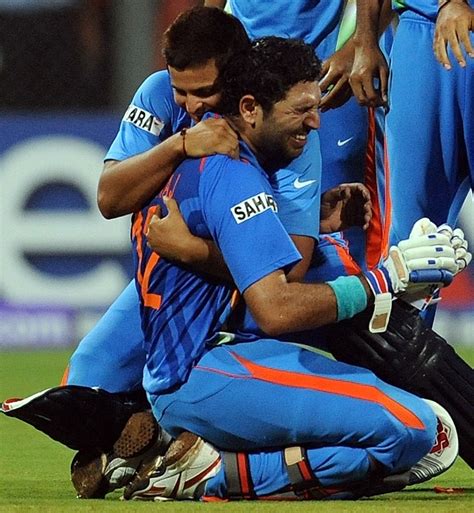 India's Winning Moment Photo Highlights - India v Sri Lanak 2011 CWC ...