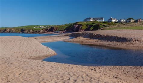 Thurlestone Beach - Visit South Devon