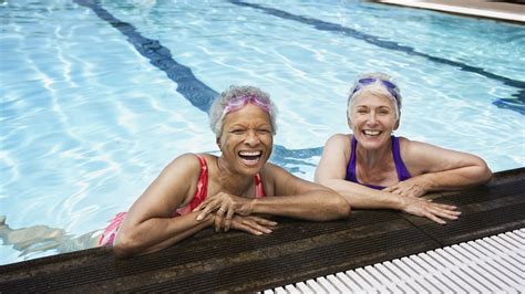 Benefits of Swimming for Seniors | Promyse Home Care