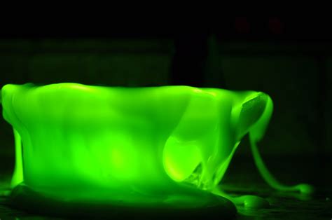 The Brick Page {A boy's blog}: Glow in the dark slime recipe