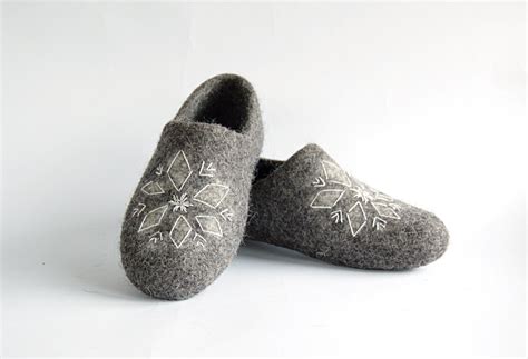 Handmade wool felt clogs, slippers, boots, leg warmers by WoolenClogs ...