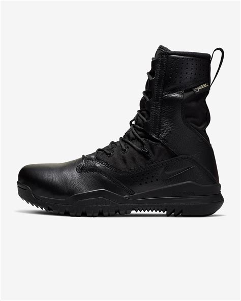 Best Military Boots 2021: Top Men's Army Boot Brands for Rucking Style