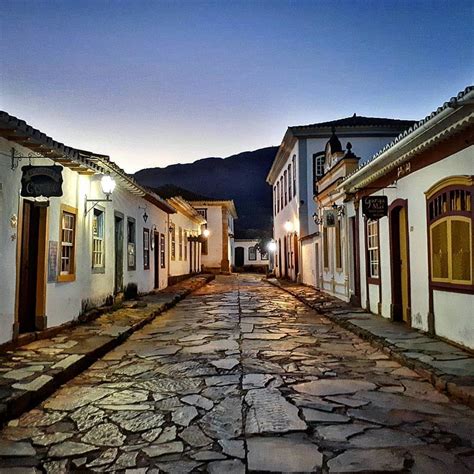 Pin de Picture em Minas Gerais | Casas coloniais, Cidades brasileiras ...