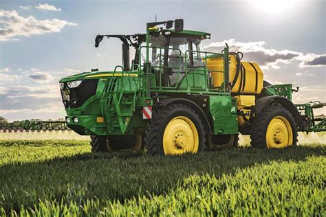 John Deere takes wraps off new self-propelled sprayers 02 October 2019 Free