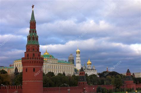 Moscow Kremlin wall, Russia – Stock Editorial Photo © babenkodenis #1327814