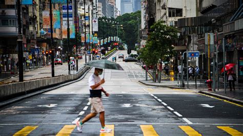 Hong Kong-Singapore flights to resume through a travel bubble | Condé ...