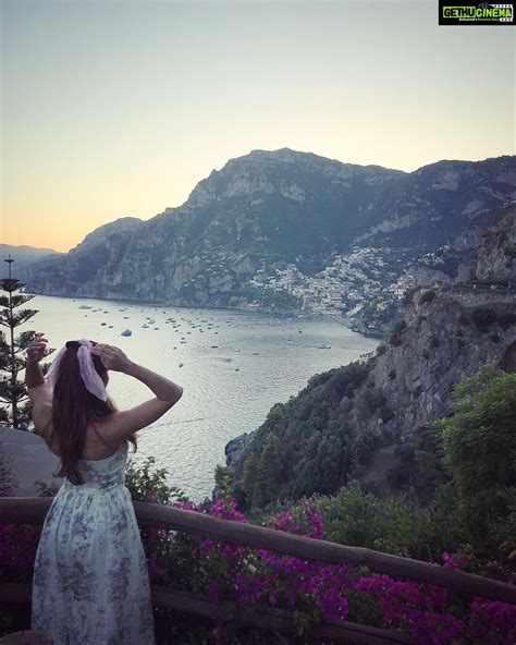 Jacqueline Fernandez Instagram - Beautiful from every corner 🌸🌸 ...