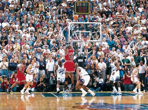 100 Greatest Sports Photos of All-Time | Michael jordan basketball ...