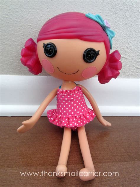 Thanks, Mail Carrier | Lalaloopsy Sew Magical Mermaid Doll Coral Sea Shells {Review & Giveaway}