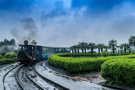 Mumbai to Darjeeling: Flights, Trains, Road-map Everything in One Place