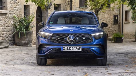 2023 Mercedes-Benz GLC 400 e Plug-In Hybrid 4MATIC AMG Line (Color: Spectral Blue - Front | Caricos