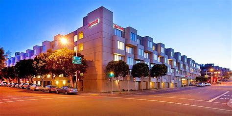 Marriott San Francisco Fisherman's Wharf | Travelzoo