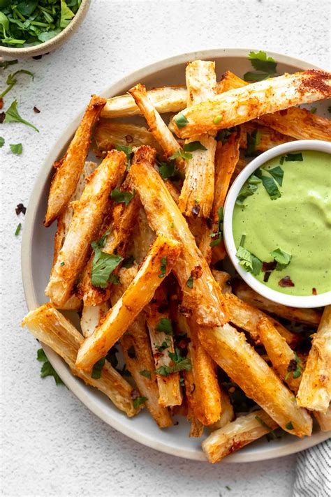 Crispy Yuca Fries Recipe - Jar Of Lemons