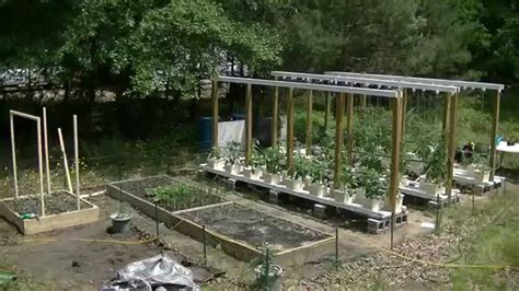 2014 08-Complete Overview of the Outdoor Hydroponic Garden - YouTube