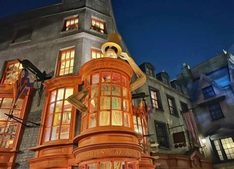 The Ultimate Guide to The Harry Potter World Rides