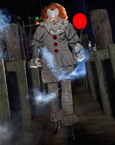 New Spirit Halloween Animatronics Released - iHorror