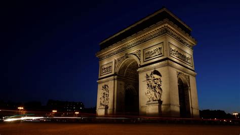 Iconic French Arc de Triomphe to receive short-term makeover as part of ...