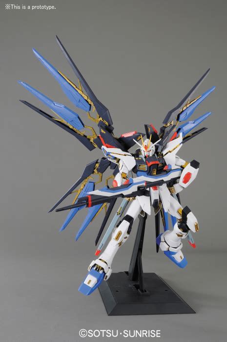 PG Strike Freedom Gundam – Robocity