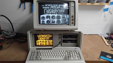 Vintage Computing: IBM Portable Personal Computer 5155: Swapping out disc drives and case