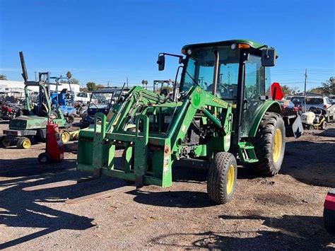 2001 John Deere 5420 Loader Tractor - Sierra Auction Management Inc