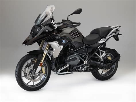 New BMW R 1200 GS ready to explore the most remote corners of the earth