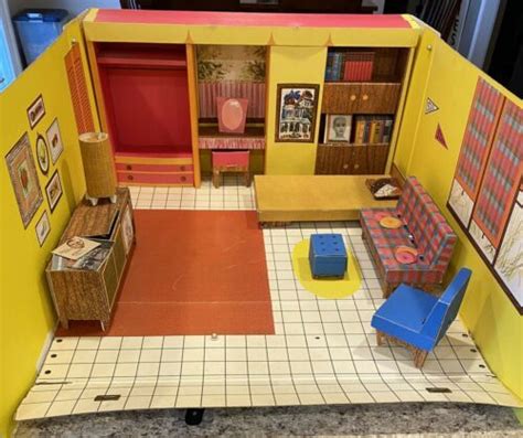 Vintage 1962 Mattel Barbie Dream House ~ With Furniture ~ Good ...