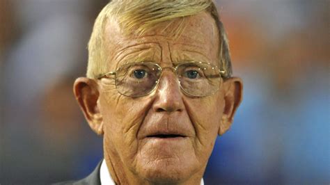 A look at where Lou Holtz ranked Tennessee following Alabama win