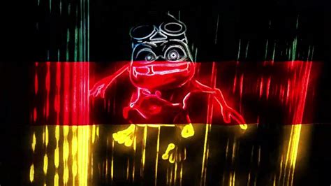 (REUPLOAD) Crazy Frog Axel F Vocoded to German Anthem - YouTube