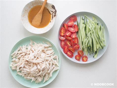 Chicken Salad with Creamy Sesame Dressing Recipe | NoobCook.com