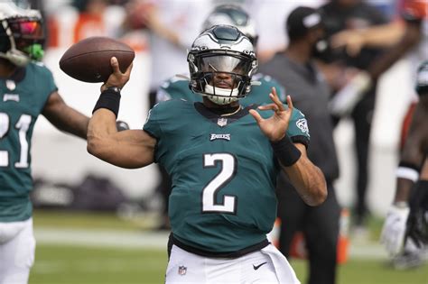 Jalen Hurts might be making Carson Wentz's seat hot with Eagles