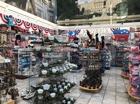 Where Are the Best Places for Washington DC Souvenirs?