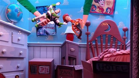 Disneyland Toy Story Window Display - YouTube