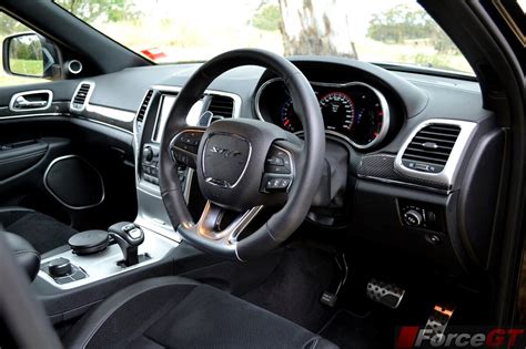 2013-Jeep-Grand-Cherokee-SRT8-interior - ForceGT.com