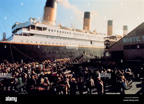 SOUTHAMPTON DOCK SCENE TITANIC (1997 Stock Photo, Royalty Free Image: 31090806 - Alamy