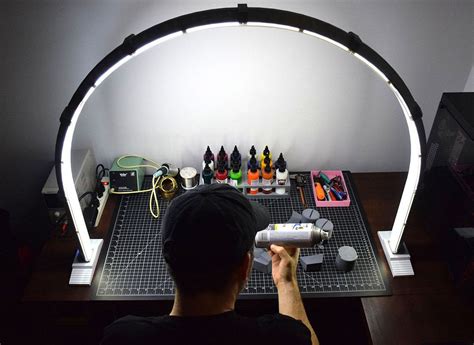 This Arc-Shaped Lamp Provides Smooth Light for Craft Projects | Workbench, Art studio room, Diy ...