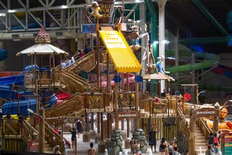 14 of the Best Indoor Water Parks in Ohio - The Family Vacation Guide