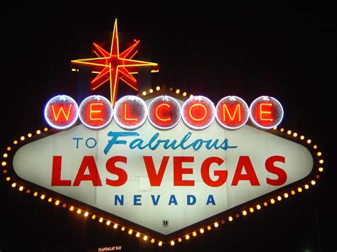 Casting F1 Racing Fans in Las Vegas Casting F1 Racing Fans in Las Vegas - Auditions Free