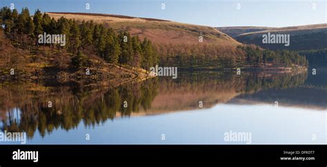 View of Howden reservoir Derbyshire Stock Photo - Alamy