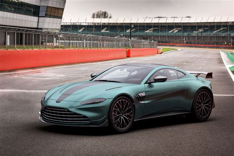 Aston Martin Unveils Special-Edition Vantage To Celebrate F1 Return - Maxim