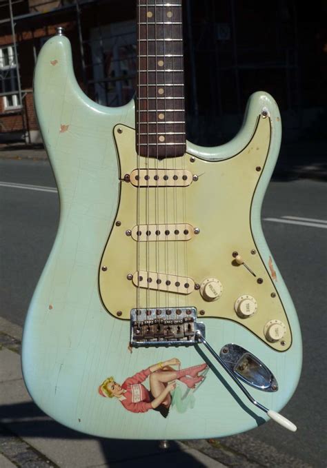 Fender Vintage Stratocaster 1963 Sonic Blue Guitar For Sale Plektrum