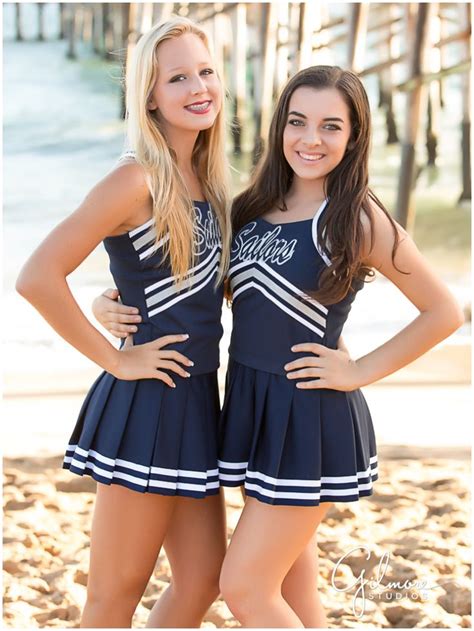 High School Cheer Team Photographer – Newport Beach