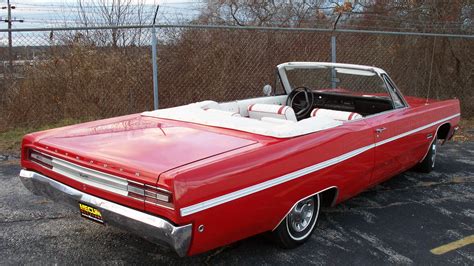 1968 Plymouth Fury III Convertible | G153 | Kissimmee 2012