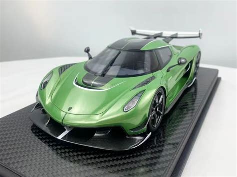 2024 Koenigsegg Jesko Pearl Green F123-189-replicarz.com