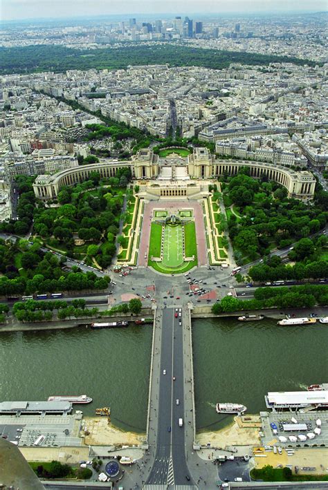 The Trocadero from the Eiffel Tower ~ Paris, France | Cidade