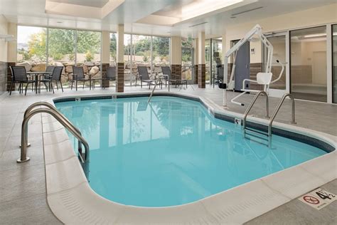 Fairfield Inn & Suites Wenatchee Pool Pictures & Reviews - Tripadvisor