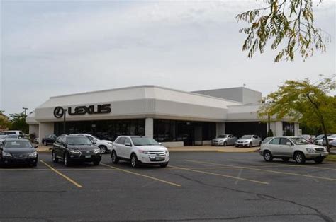 Lexus of Akron-Canton car dealership in Akron, OH 44312 | Kelley Blue Book